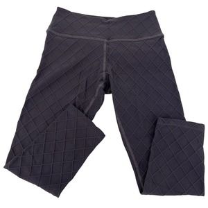 Beyond Yoga Can’t Quilt Me Leggings Womens Sz Small Textured Purple Yoga Pants